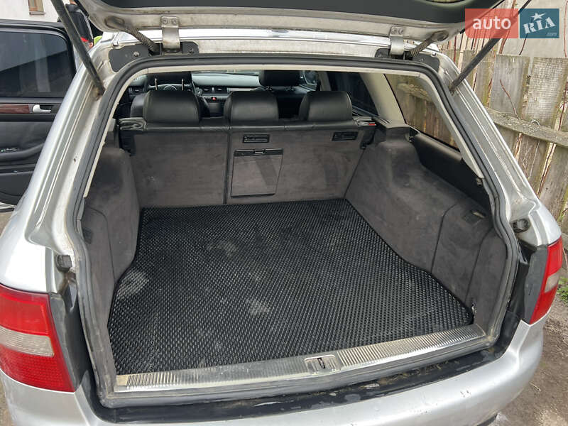 Универсал Audi A6 2004 в Ровно