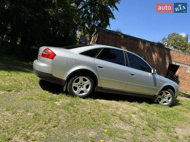 Седан Audi A6 2002 в Хотине