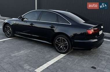 Седан Audi A6 2015 в 