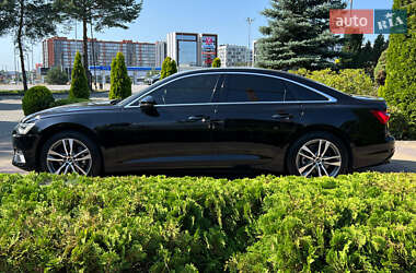 Седан Audi A6 2022 в 