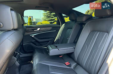 Седан Audi A6 2022 в 