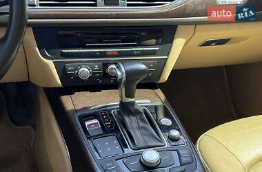 Седан Audi A6 2013 в 