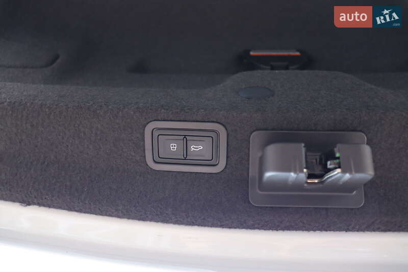 Седан Audi A6 2020 в Львове