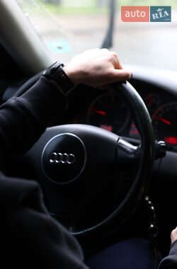 Универсал Audi A6 2003 в 