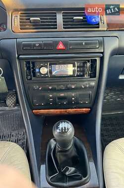 Универсал Audi A6 2001 в 