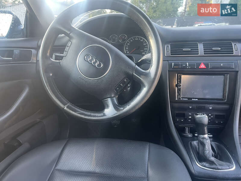Седан Audi A6 2004 в Каменец-Подольском