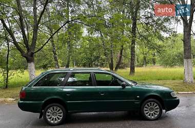 Универсал Audi A6 1996 в 