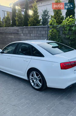 Седан Audi A6 2014 в 