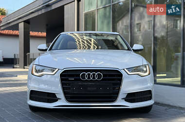 Седан Audi A6 2013 в 