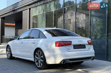 Седан Audi A6 2013 в 