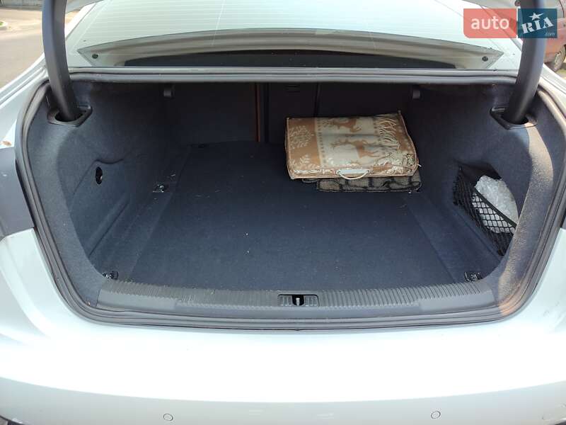 Седан Audi A6 2013 в Днепре