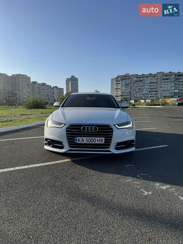 Седан Audi A6 2015 в 