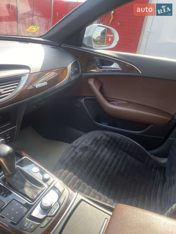Седан Audi A6 2016 в Черновцах