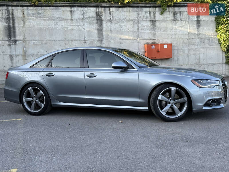 Седан Audi A6 2014 в Ровно