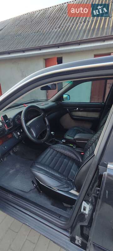 Седан Audi A6 1995 в Луцке