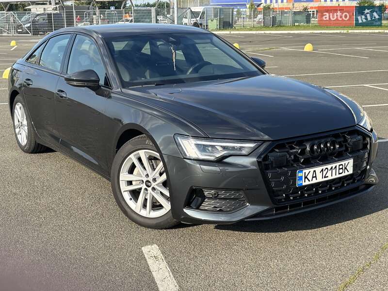 Седан Audi A6 2023 в 