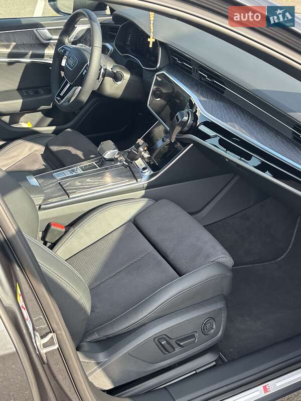 Седан Audi A6 2023 в Києві