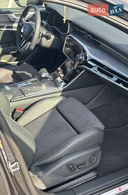 Седан Audi A6 2023 в 