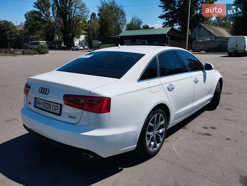 Седан Audi A6 2012 в Першотравенске
