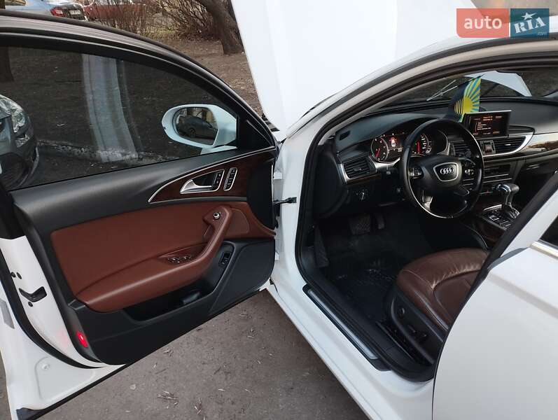 Седан Audi A6 2012 в Першотравенске