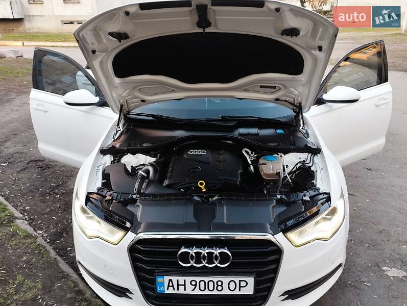 Седан Audi A6 2012 в Першотравенске