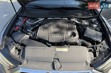 Седан Audi A6 2019 в 