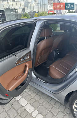 Седан Audi A6 2015 в 