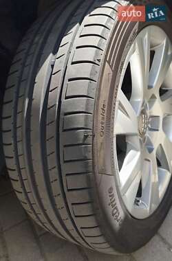Седан Audi A6 2001 в 