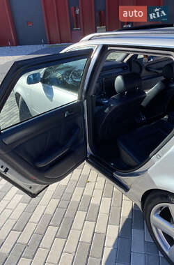 Универсал Audi A6 2001 в 