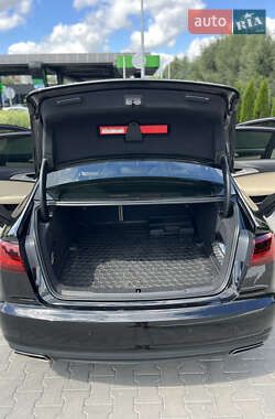 Седан Audi A6 2014 в 
