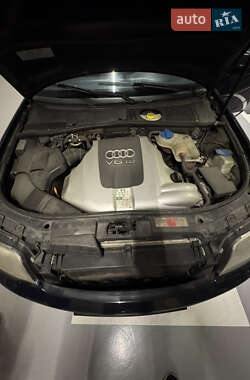 Седан Audi A6 2003 в 
