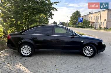 Седан Audi A6 2001 в 