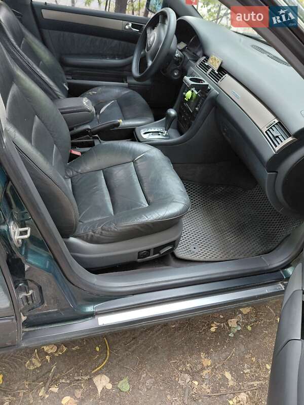 Универсал Audi A6 1999 в Каменском