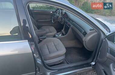 Седан Audi A6 2001 в 