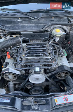 Седан Audi A6 1996 в 