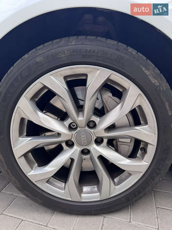 Седан Audi A6 2017 в Киеве