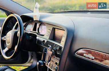 Седан Audi A6 2004 в 