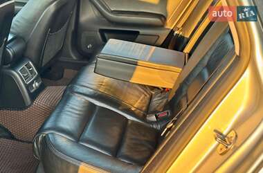 Седан Audi A6 2004 в 