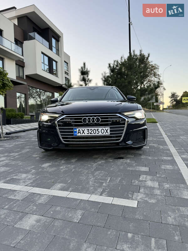 Седан Audi A6 2022 в Ужгороде