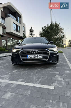 Седан Audi A6 2022 в 