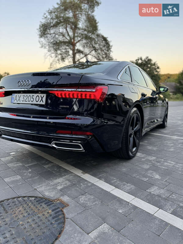 Седан Audi A6 2022 в Ужгороде