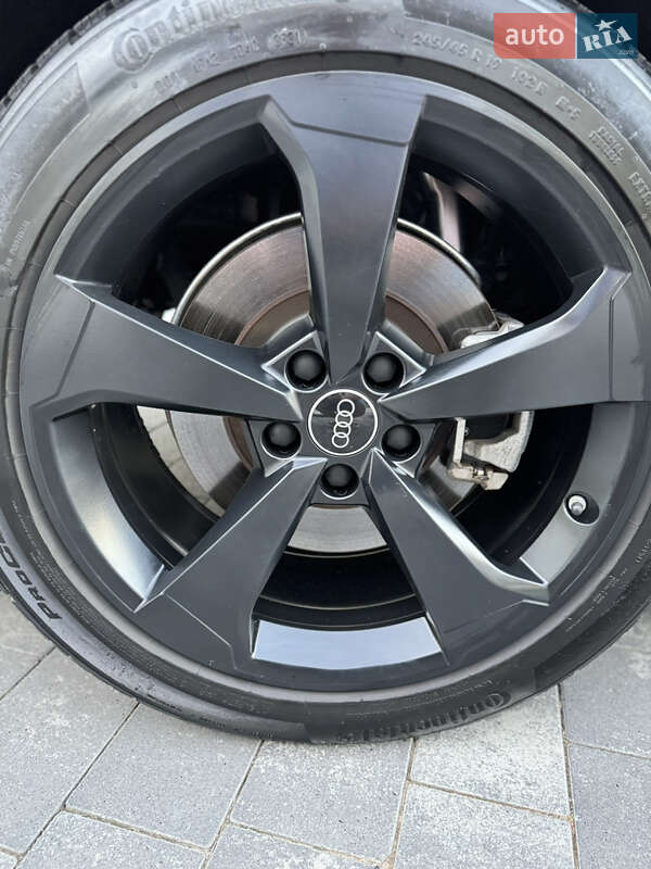 Седан Audi A6 2022 в Ужгороде