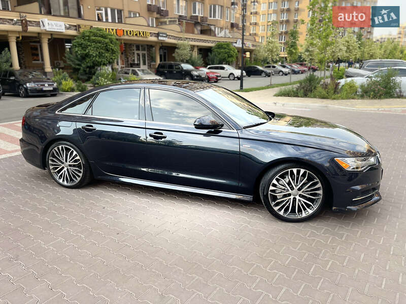 Седан Audi A6 2015 в Киеве