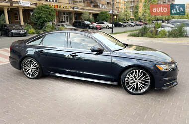 Седан Audi A6 2015 в 