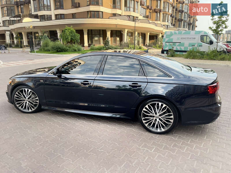 Седан Audi A6 2015 в Киеве