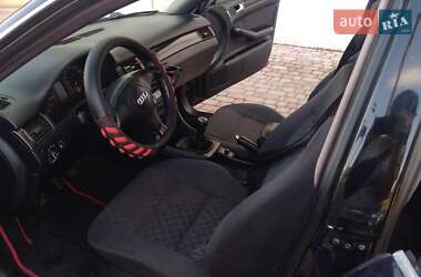 Седан Audi A6 1999 в 