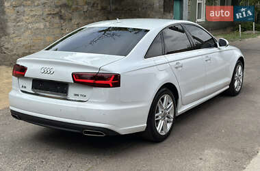 Седан Audi A6 2016 в 