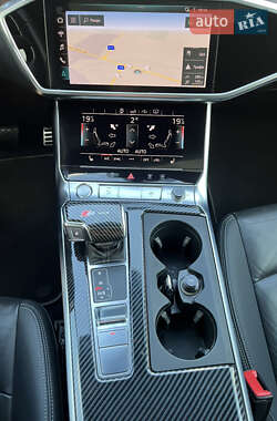 Седан Audi A6 2019 в 