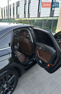 Седан Audi A6 2014 в 