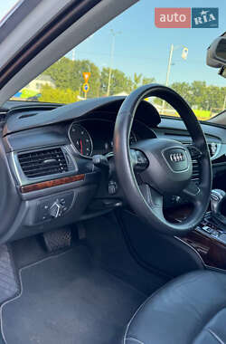 Седан Audi A6 2013 в 